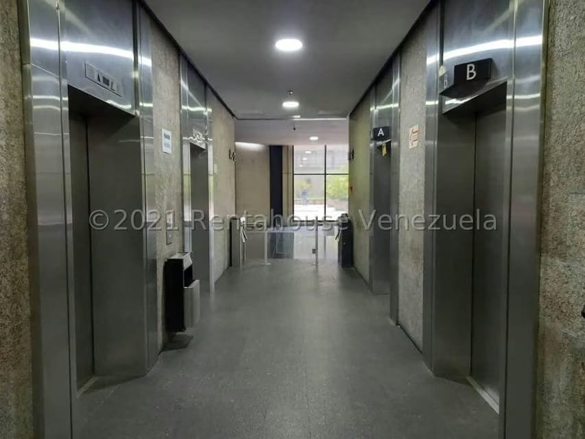 Comercial (Oficina) en Alquiler en Prados del Este, Distrito Metropolitano - 7