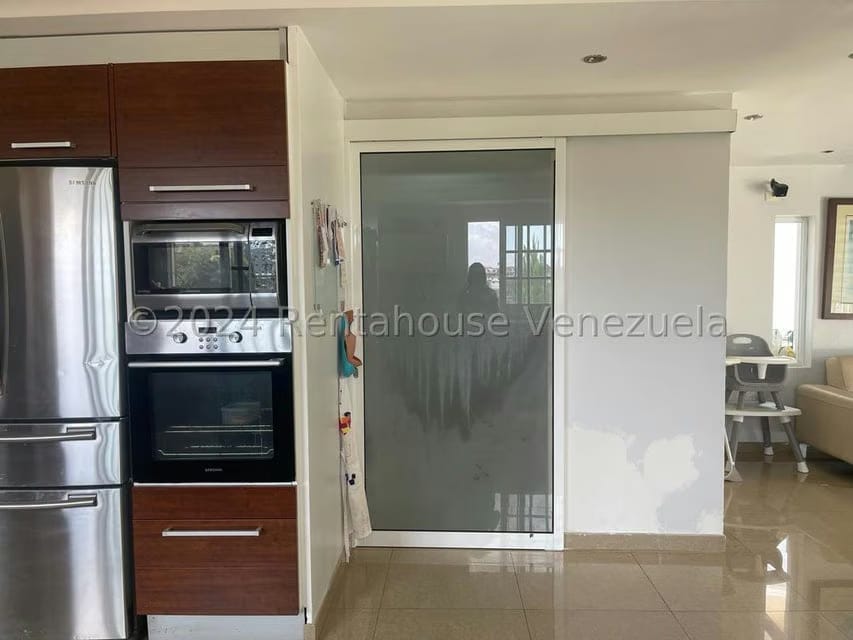 Casa (1 Nivel) en Venta en Parque el Retiro, Miranda - 22