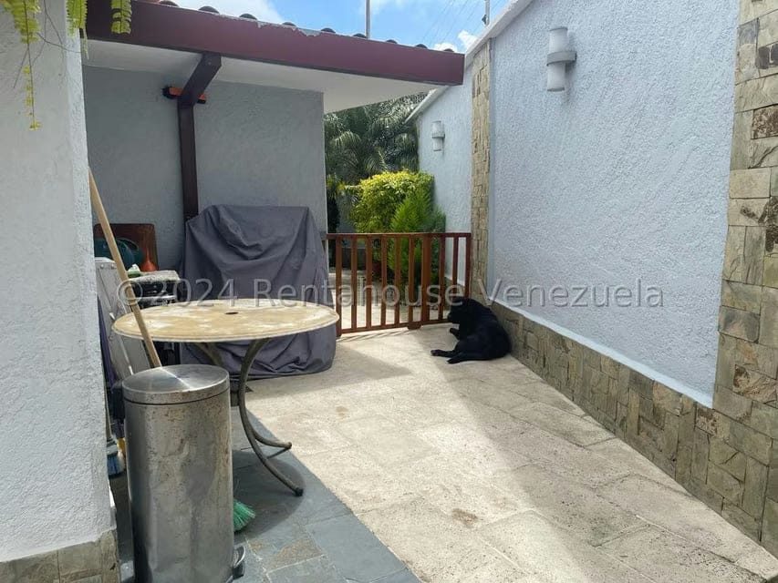 Casa (1 Nivel) en Venta en Parque el Retiro, Miranda - 30
