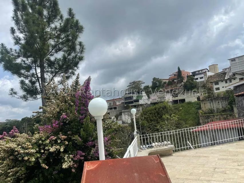 Casa (1 Nivel) en Venta en Parque el Retiro, Miranda - 42