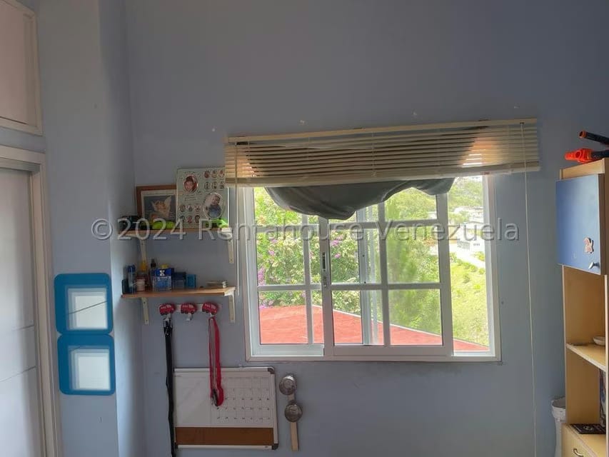 Casa (1 Nivel) en Venta en Parque el Retiro, Miranda - 45