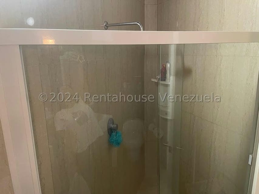Casa (1 Nivel) en Venta en Parque el Retiro, Miranda - 54