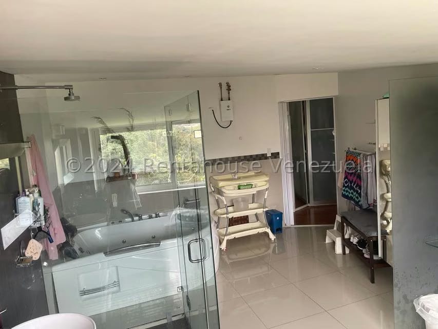 Casa (1 Nivel) en Venta en Parque el Retiro, Miranda - 57