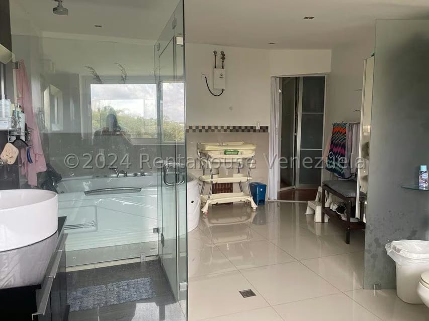 Casa (1 Nivel) en Venta en Parque el Retiro, Miranda - 58