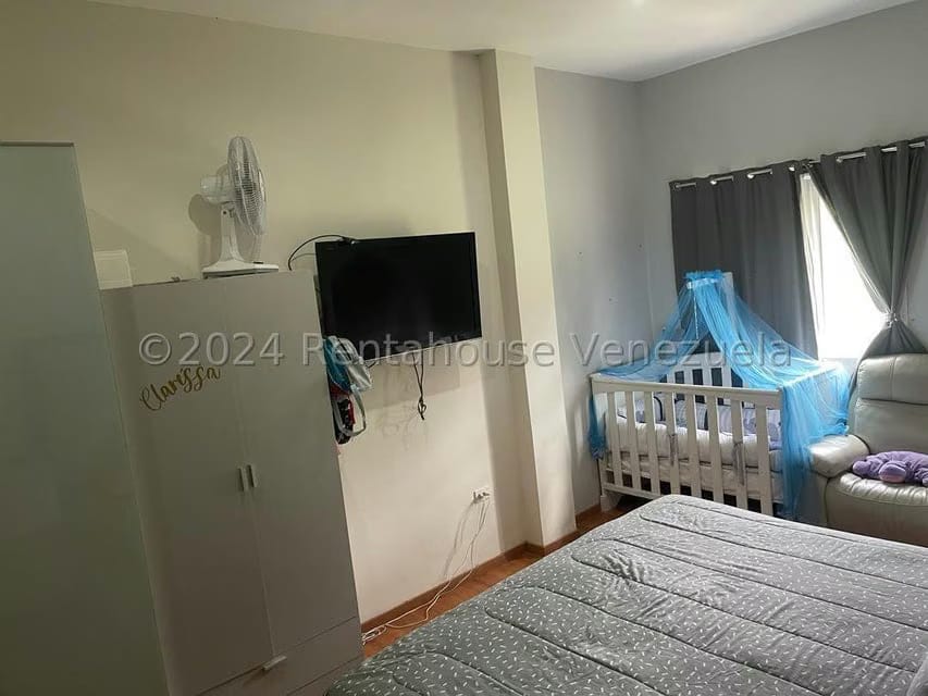 Casa (1 Nivel) en Venta en Parque el Retiro, Miranda - 59