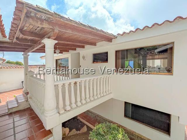 Casa (Multipes Niveles) en Venta en Los Castores, Miranda