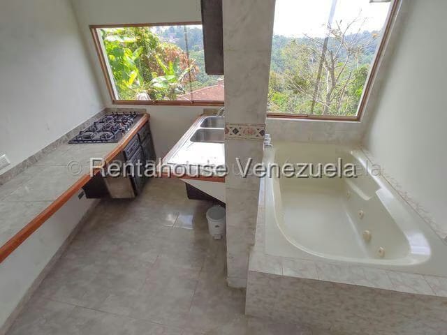 Casa (Multipes Niveles) en Venta en Los Castores, Miranda - 31
