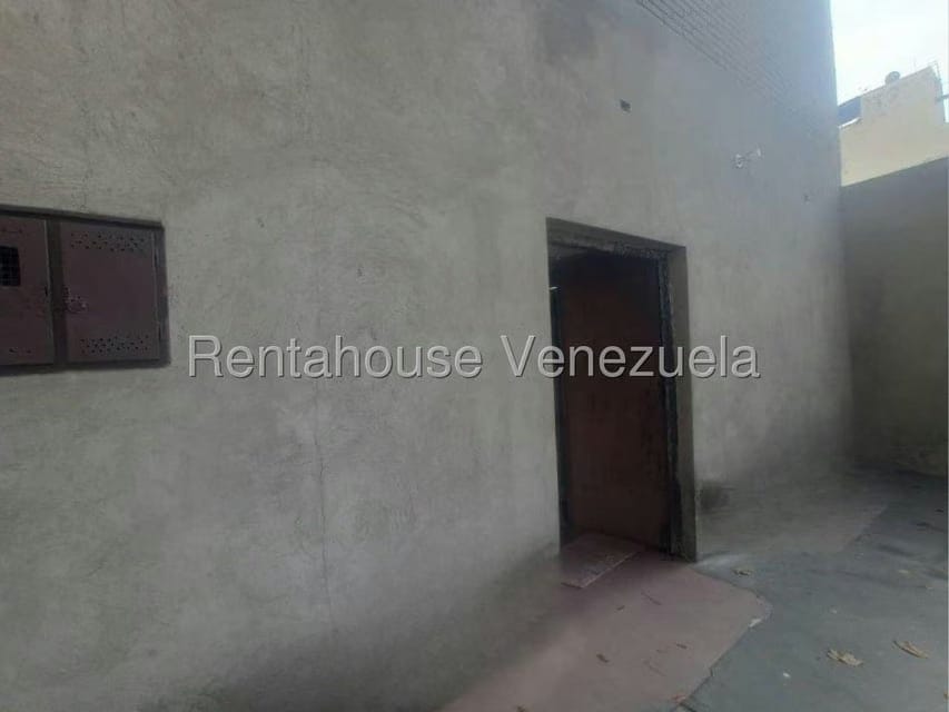 Casa (Multipes Niveles) en Venta en San Agustin del Norte, Distrito Metropolitano - 2