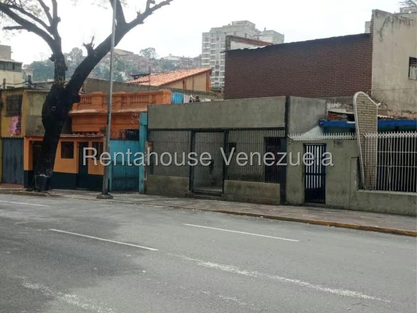 Casa (Multipes Niveles) en Venta en San Agustin del Norte, Distrito Metropolitano - 11