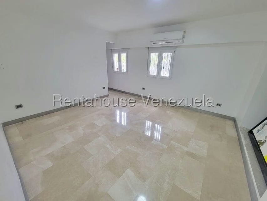 Apartamento (1 Nivel) en Venta en La Boyera, Distrito Metropolitano - 18