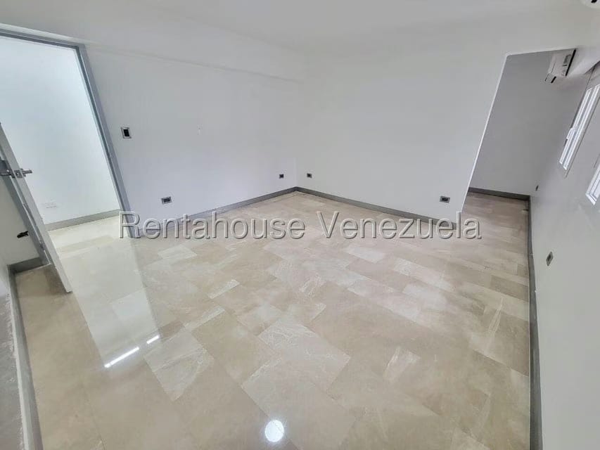 Apartamento (1 Nivel) en Venta en La Boyera, Distrito Metropolitano - 19