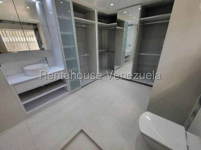 Apartamento (1 Nivel) en Venta en La Boyera, Distrito Metropolitano - 26