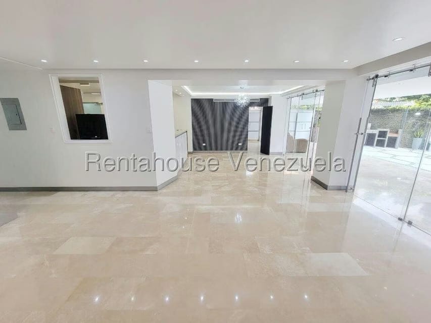 Apartamento (1 Nivel) en Venta en La Boyera, Distrito Metropolitano - 4