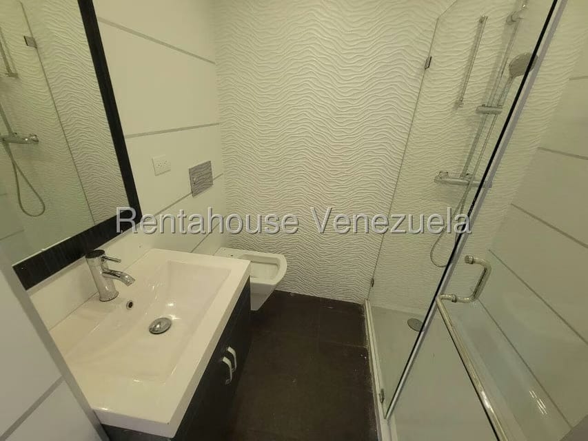 Apartamento (1 Nivel) en Venta en La Boyera, Distrito Metropolitano - 33