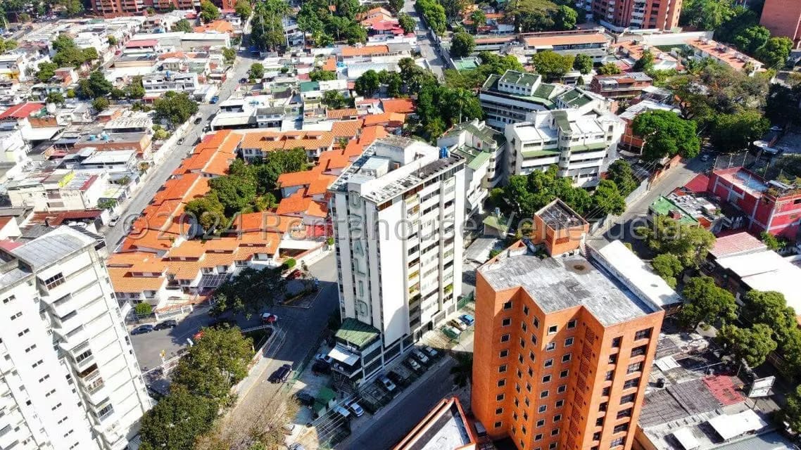 Comercial (Local Comercial) en Venta en Los Chorros, Distrito Metropolitano - 3