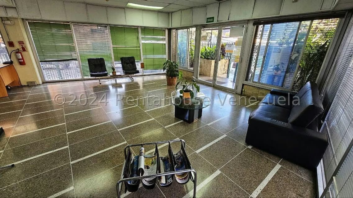 Comercial (Local Comercial) en Venta en Los Chorros, Distrito Metropolitano - 6