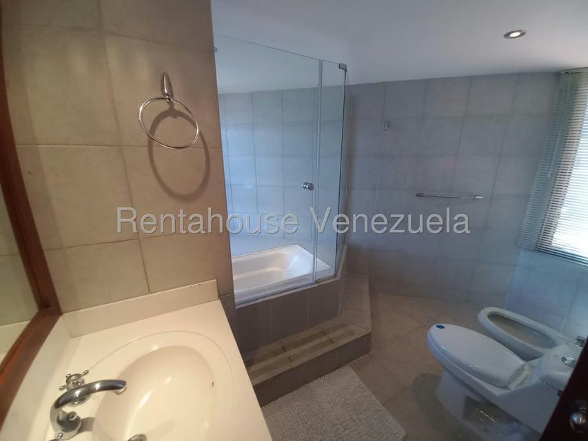 Apartamento (Multiples Niveles) en Alquiler en La Castellana, Distrito Metropolitano - 7