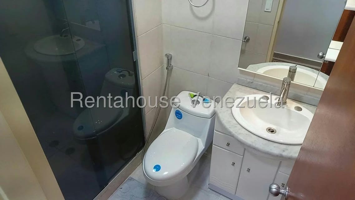 Apartamento (Multiples Niveles) en Alquiler en La Castellana, Distrito Metropolitano - 10