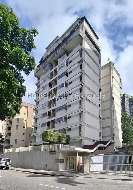 Apartamento (Penthouse) en Alquiler en Terrazas del Avila, Distrito Metropolitano
