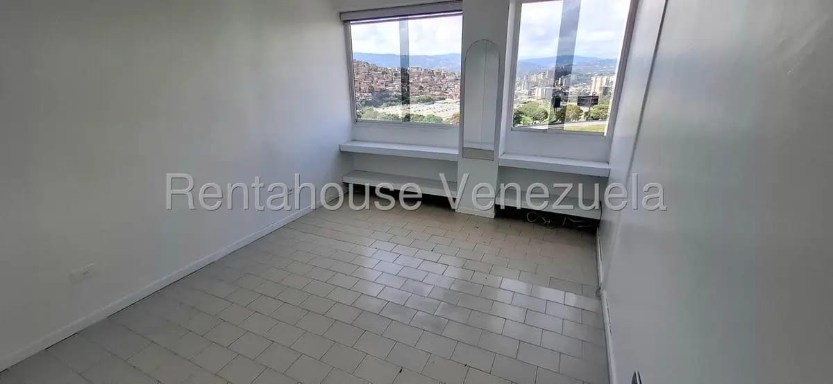 Apartamento (Penthouse) en Alquiler en Terrazas del Avila, Distrito Metropolitano - 40