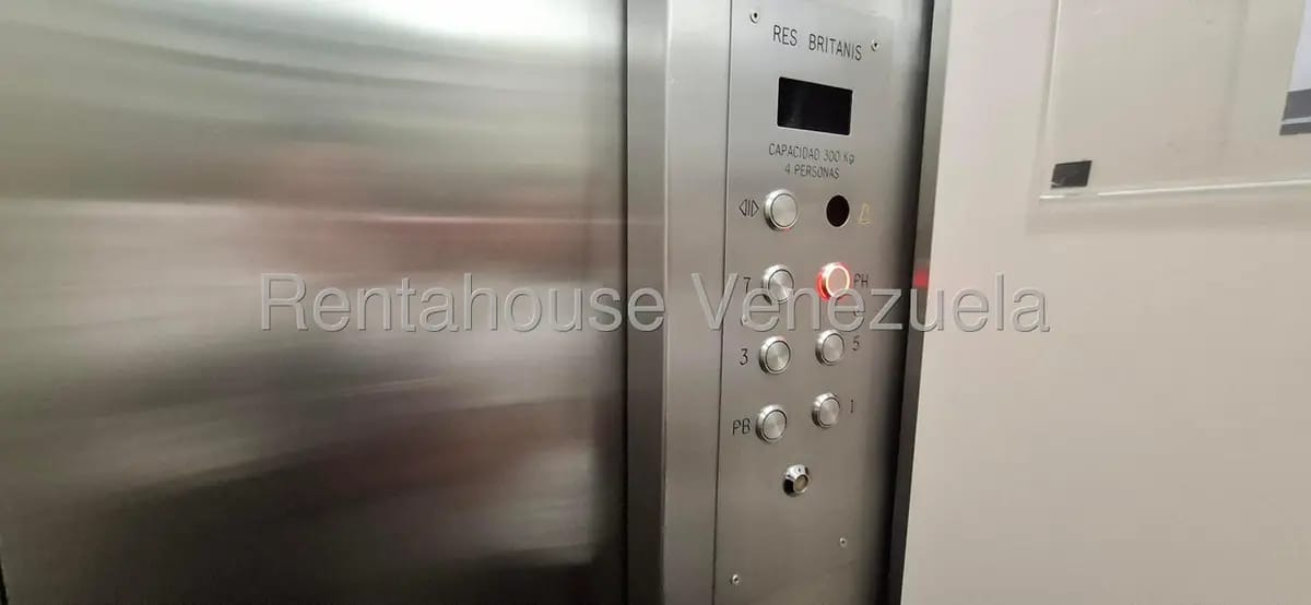 Apartamento (Penthouse) en Alquiler en Terrazas del Avila, Distrito Metropolitano - 9