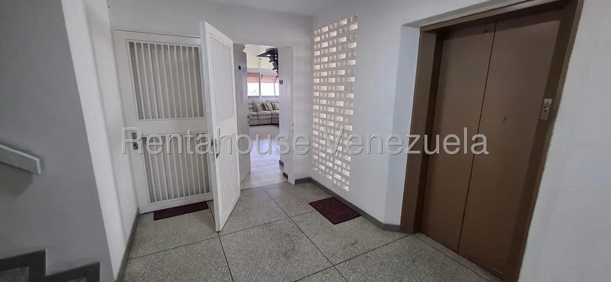 Apartamento (Penthouse) en Alquiler en Terrazas del Avila, Distrito Metropolitano - 10