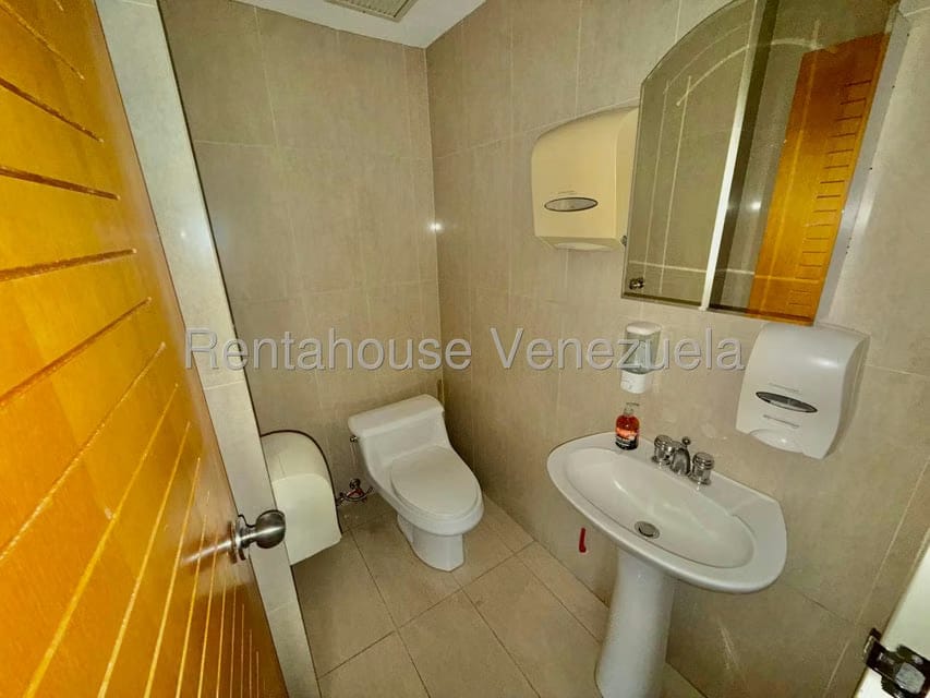 Comercial (Oficina) en Alquiler en Bello Monte, Distrito Metropolitano - 19