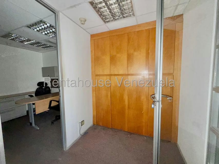 Comercial (Oficina) en Alquiler en Bello Monte, Distrito Metropolitano - 35