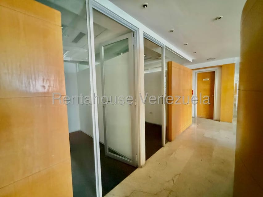 Comercial (Oficina) en Alquiler en Bello Monte, Distrito Metropolitano - 6
