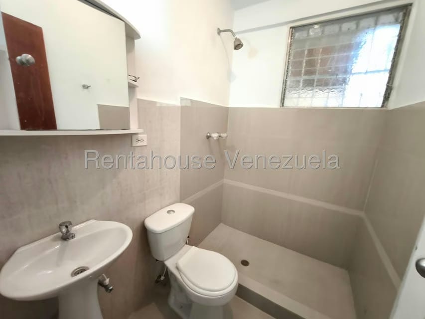 Casa (1 Nivel) en Venta en Urbanizacion El Centro, Aragua - 27
