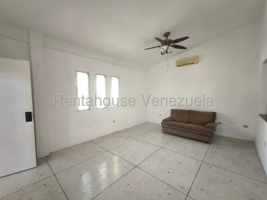 Casa (1 Nivel) en Venta en Urbanizacion El Centro, Aragua - 8