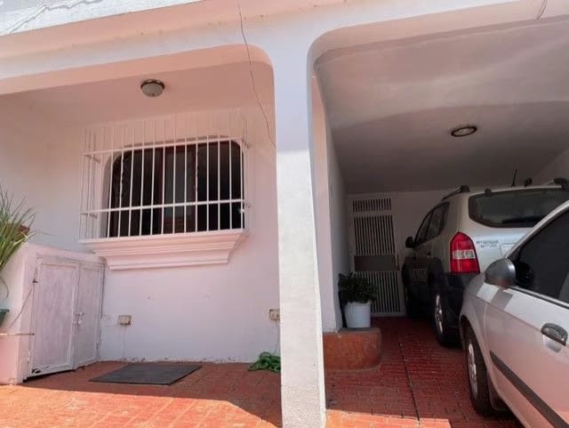 EN VENTA CASA EN SAN DIEGO URB. LA ESMERALDA - 3