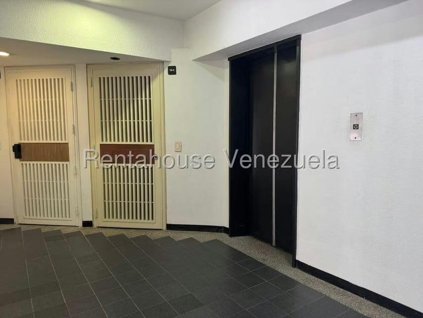 Apartamento (1 Nivel) en Venta en El Cigarral, Distrito Metropolitano - 48