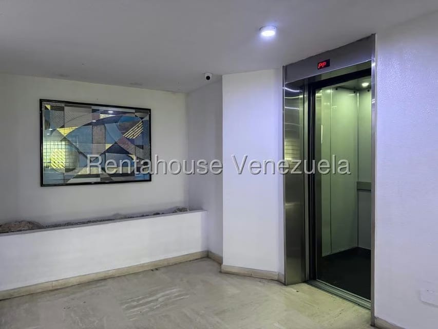 Apartamento (1 Nivel) en Venta en El Cigarral, Distrito Metropolitano - 50