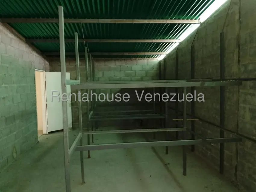 Comercial (Galpon - Deposito) en Alquiler en El Trigal, Lara - 19