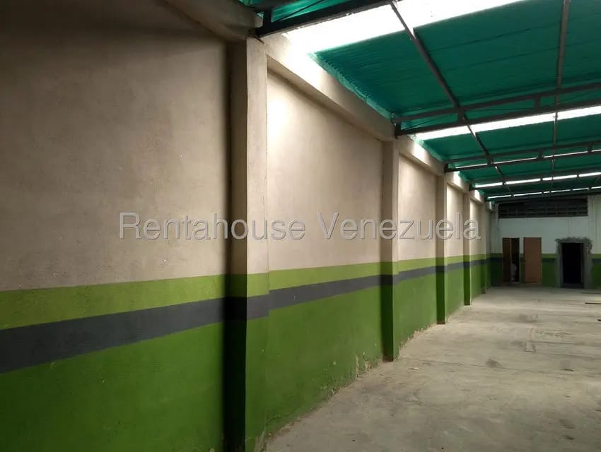 Comercial (Galpon - Deposito) en Alquiler en El Trigal, Lara - 7