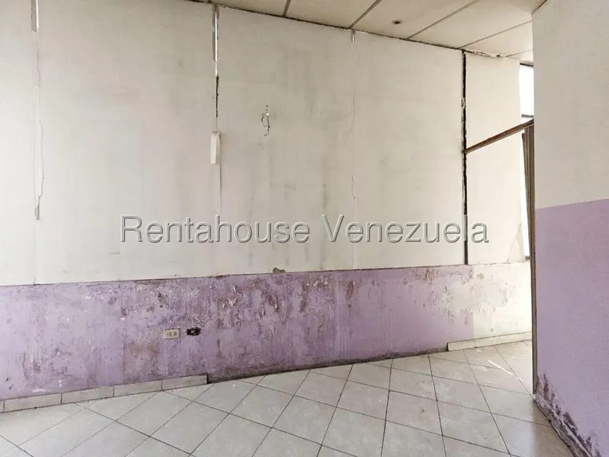 Comercial (Local Comercial) en Alquiler en Guarenas, Miranda - 13