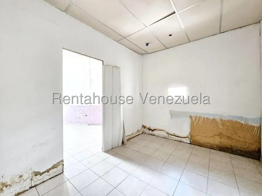 Comercial (Local Comercial) en Alquiler en Guarenas, Miranda - 15