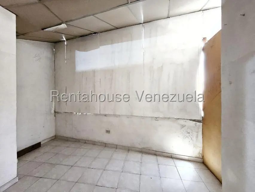 Comercial (Local Comercial) en Alquiler en Guarenas, Miranda - 10