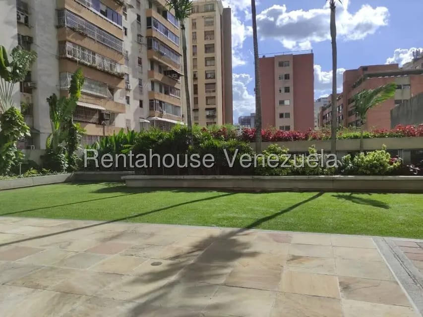 Apartamento (1 Nivel) en Alquiler en Santa Eduvigis, Distrito Metropolitano - 29