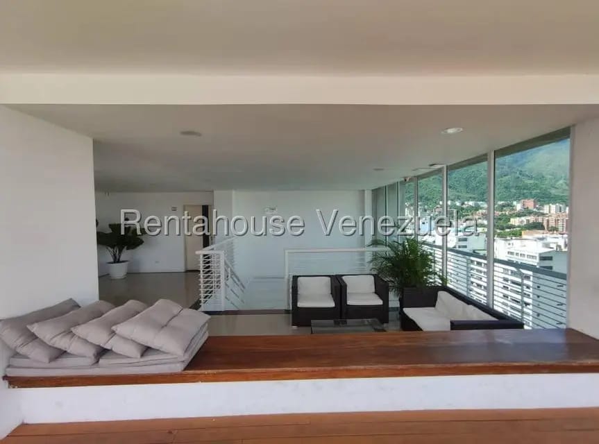 Apartamento (1 Nivel) en Alquiler en Santa Eduvigis, Distrito Metropolitano - 37