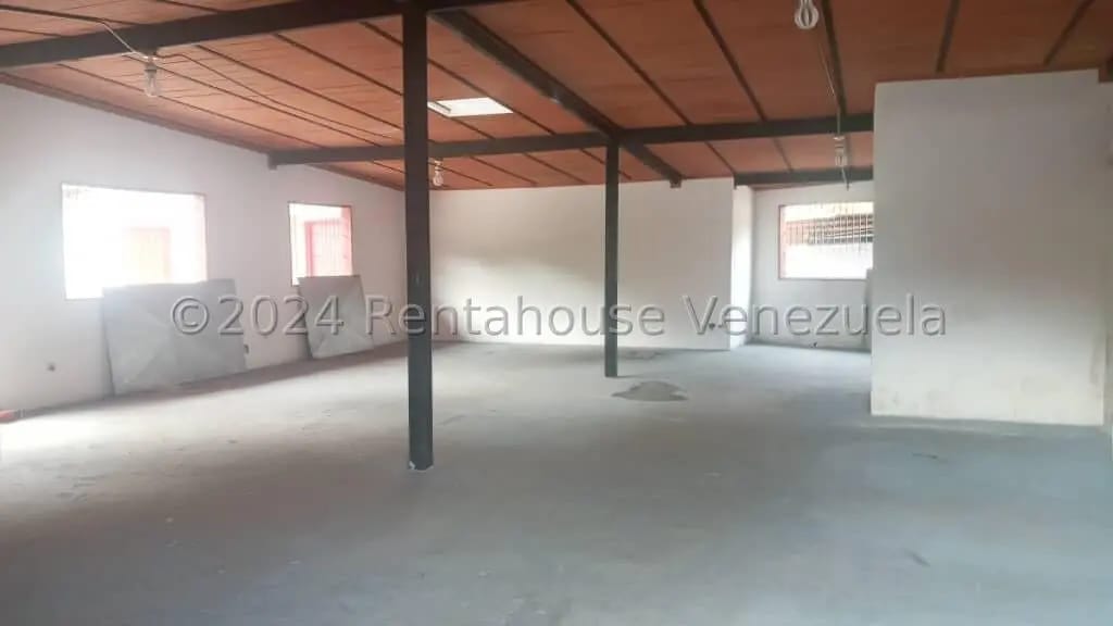 Comercial (Local Comercial) en Alquiler en Baruta, Distrito Metropolitano - 3