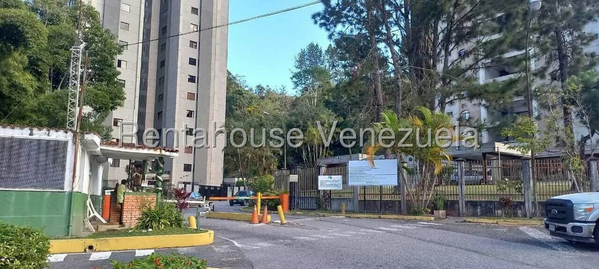 Terreno (Residencial) en Venta en Parque el Retiro, Miranda - 17