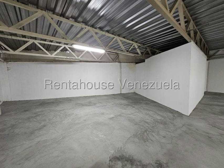 Comercial (Galpon - Deposito) en Alquiler en San Agustin del Norte, Distrito Metropolitano - 13