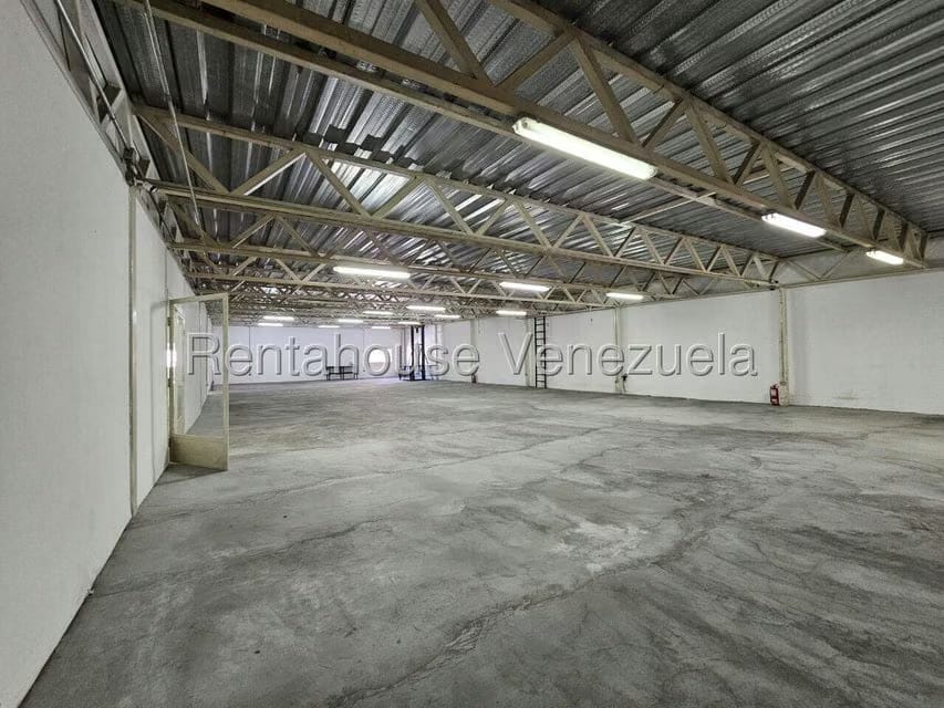 Comercial (Galpon - Deposito) en Alquiler en San Agustin del Norte, Distrito Metropolitano - 15