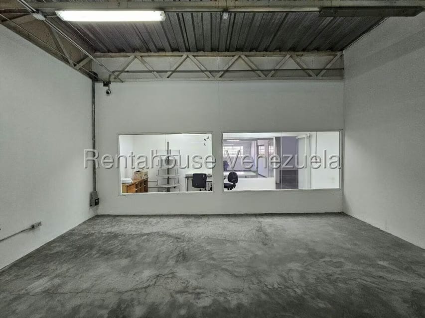 Comercial (Galpon - Deposito) en Alquiler en San Agustin del Norte, Distrito Metropolitano - 18