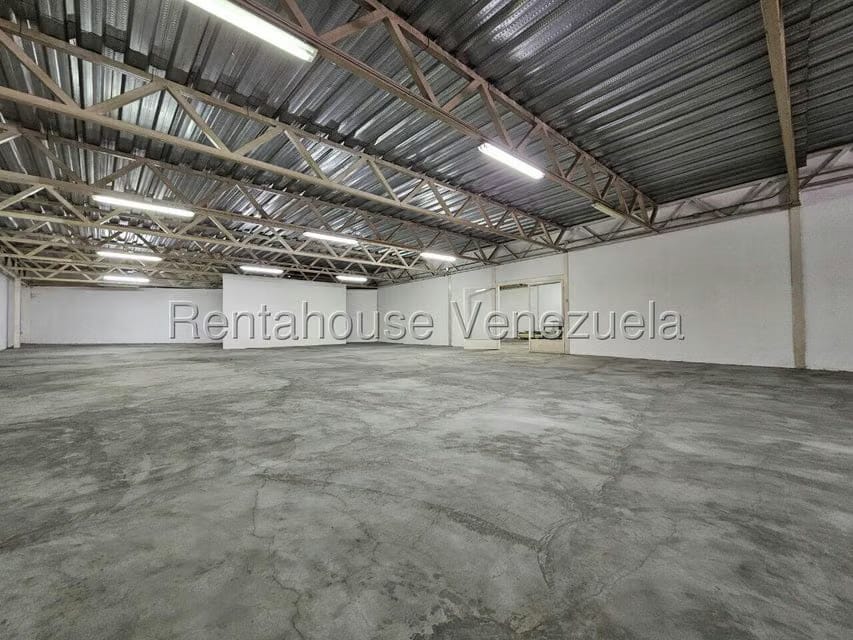 Comercial (Galpon - Deposito) en Alquiler en San Agustin del Norte, Distrito Metropolitano - 20