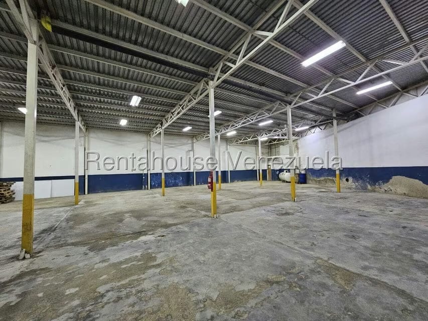 Comercial (Galpon - Deposito) en Alquiler en San Agustin del Norte, Distrito Metropolitano - 5