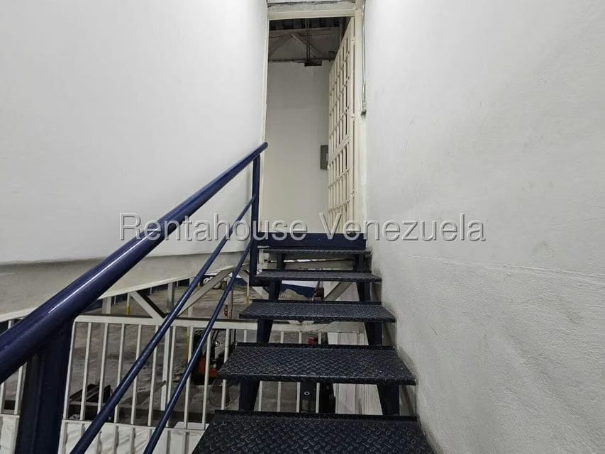 Comercial (Galpon - Deposito) en Alquiler en San Agustin del Norte, Distrito Metropolitano - 10