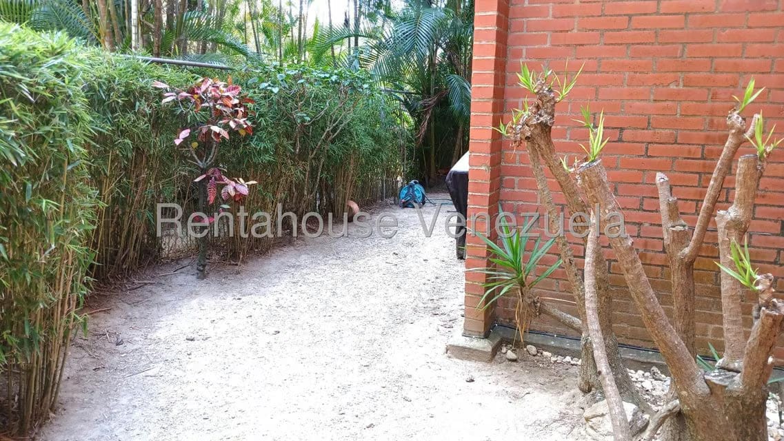 Apartamento (1 Nivel) en Venta en Las Esmeraldas, Distrito Metropolitano - 17